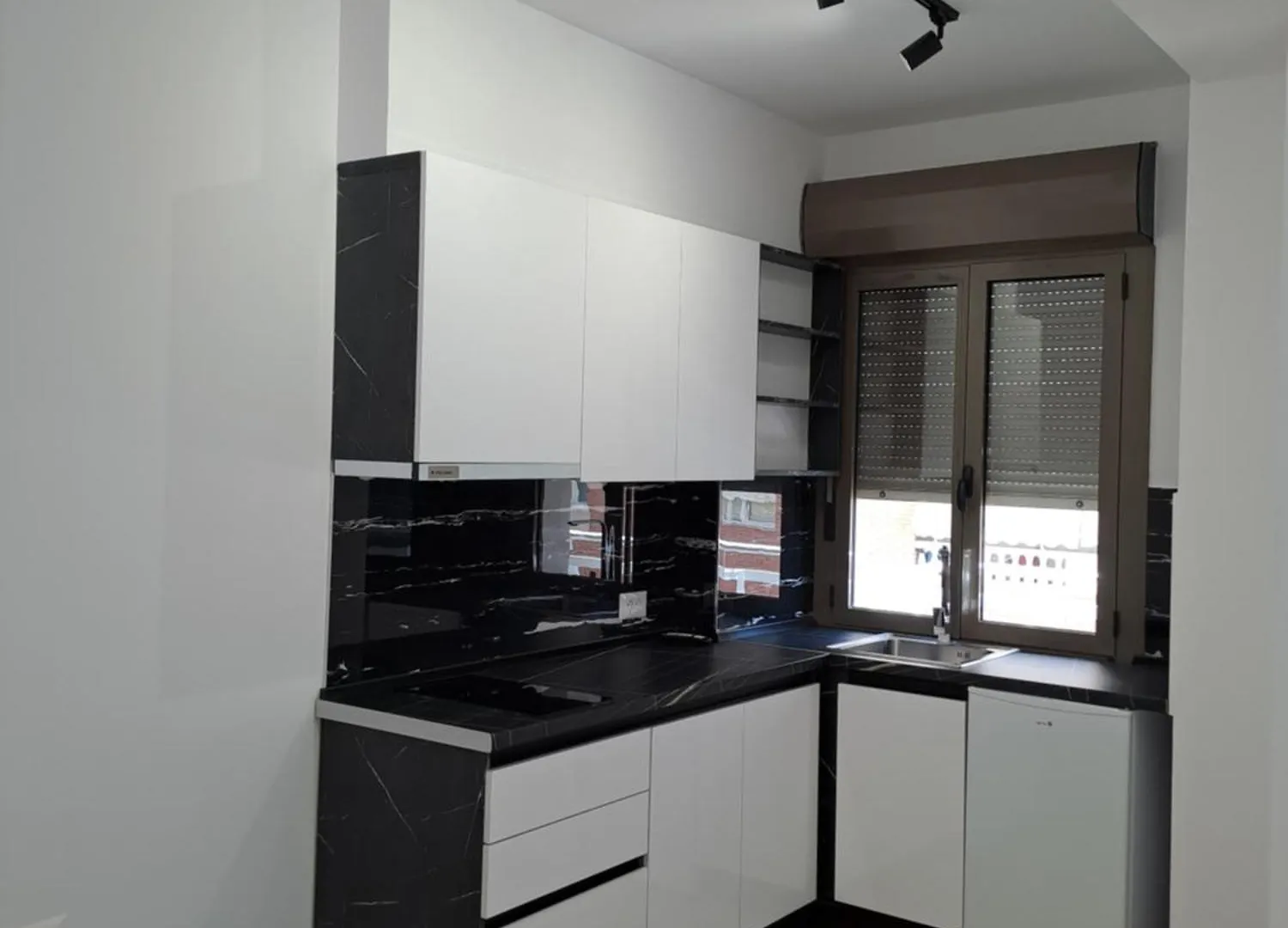 Erdis Home Nr 2 Tirana Apartament